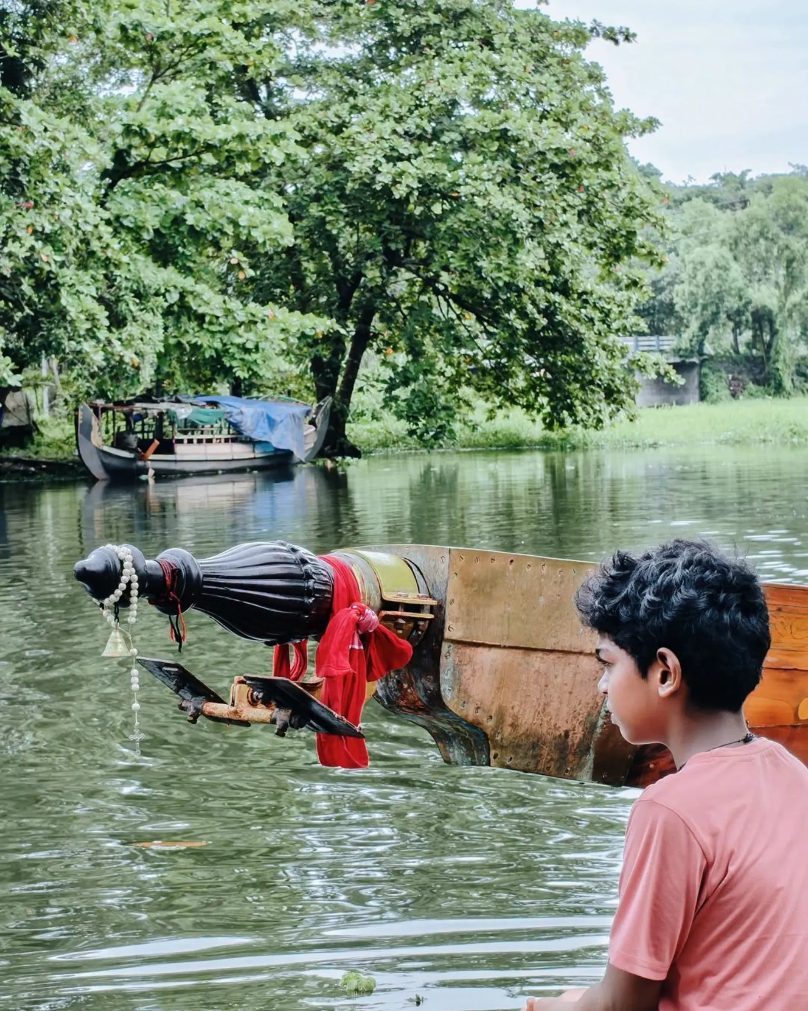 The decorated Nadubhagam Chundan on the backwaters